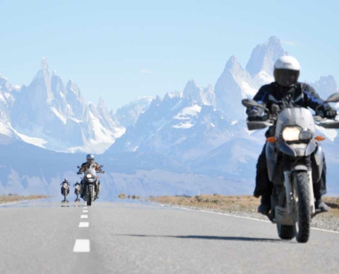 moto viajando. opciones entre nuestros paquetes turísticos